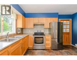 201 Harrison Ave, Salt Spring, BC V8K2N3 Photo 19