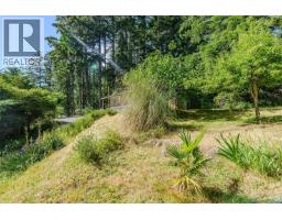 201 Harrison Ave, Salt Spring, BC V8K2N3 Photo 41