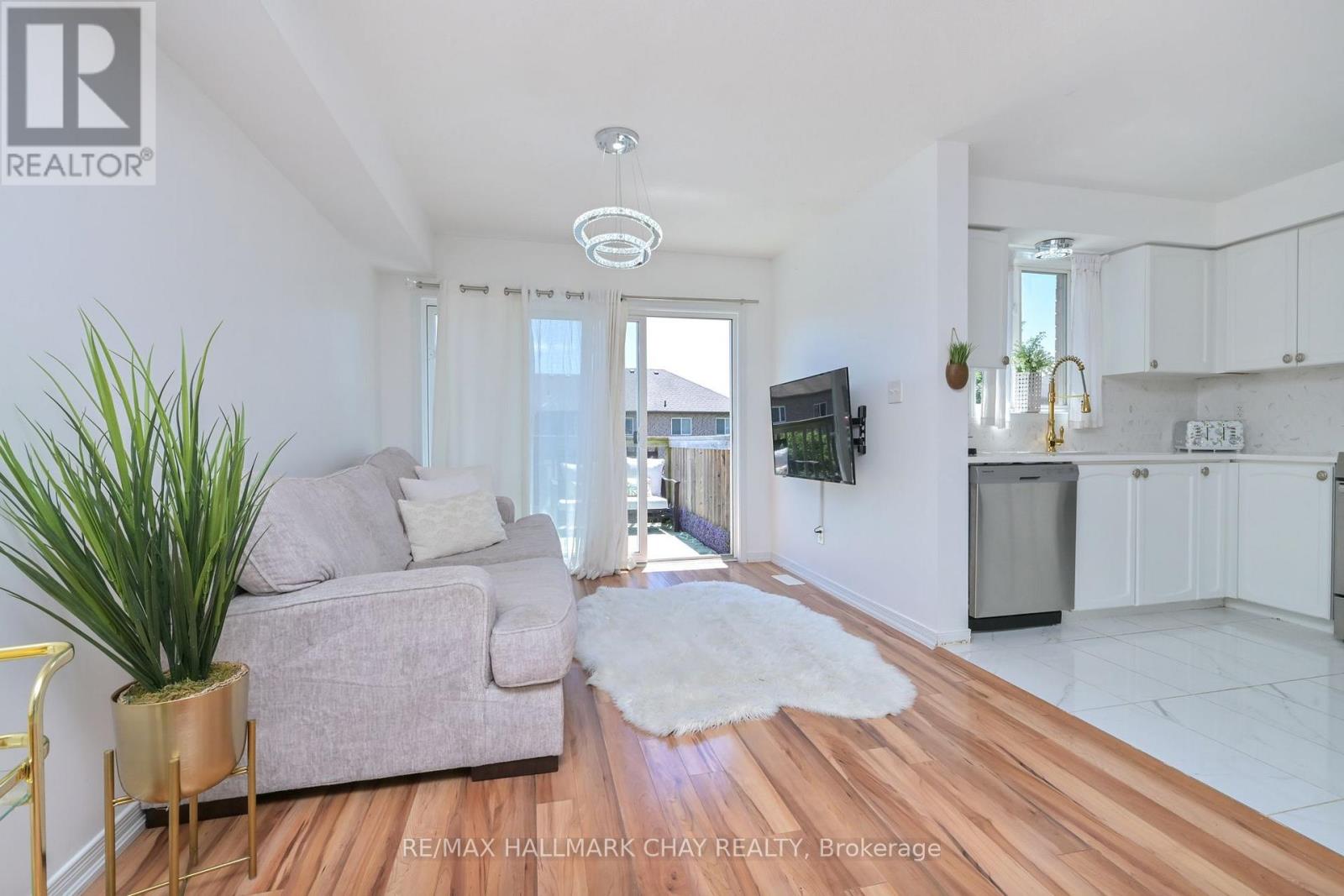1401 BENSON STREET - Image 11