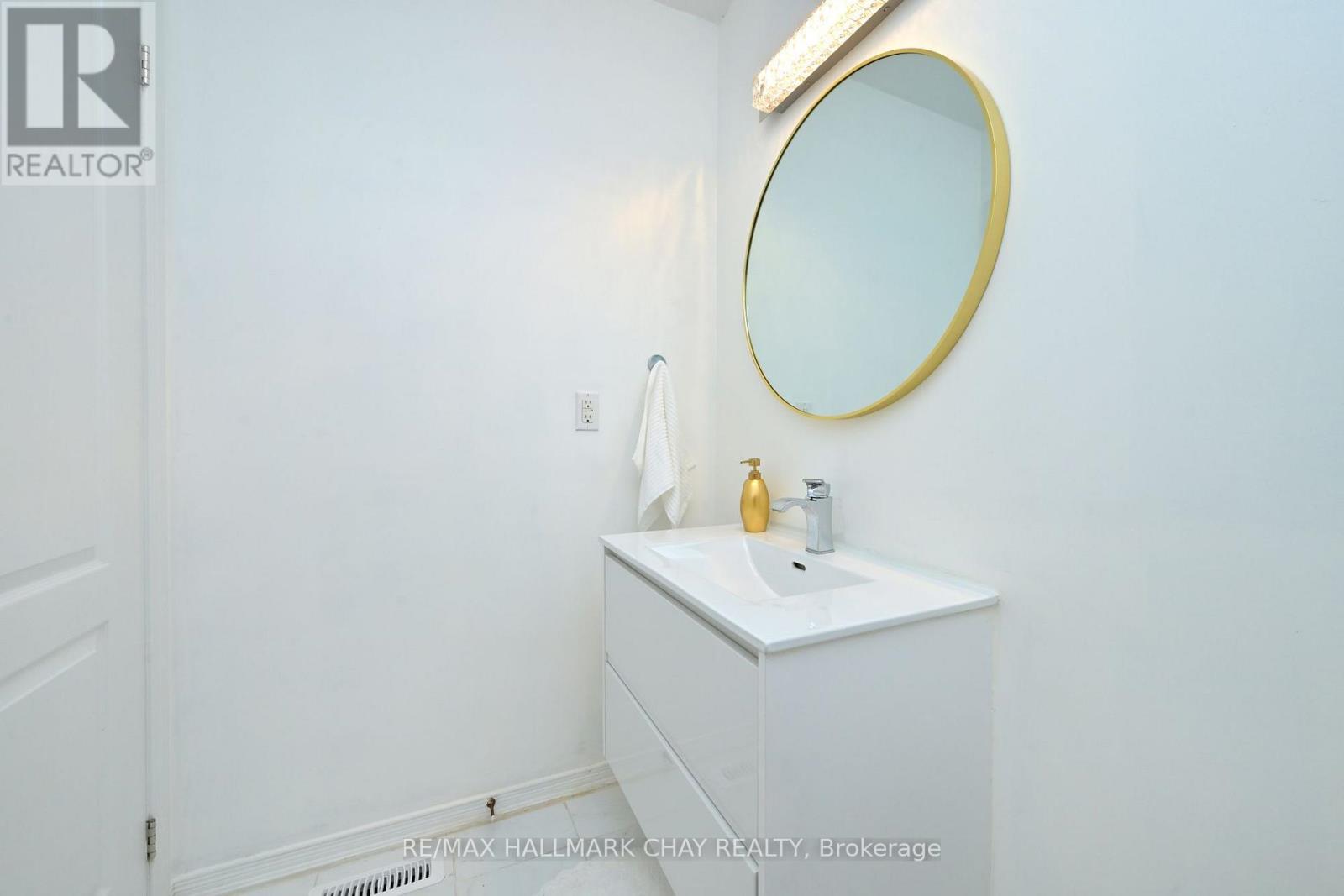 1401 BENSON STREET - Image 13