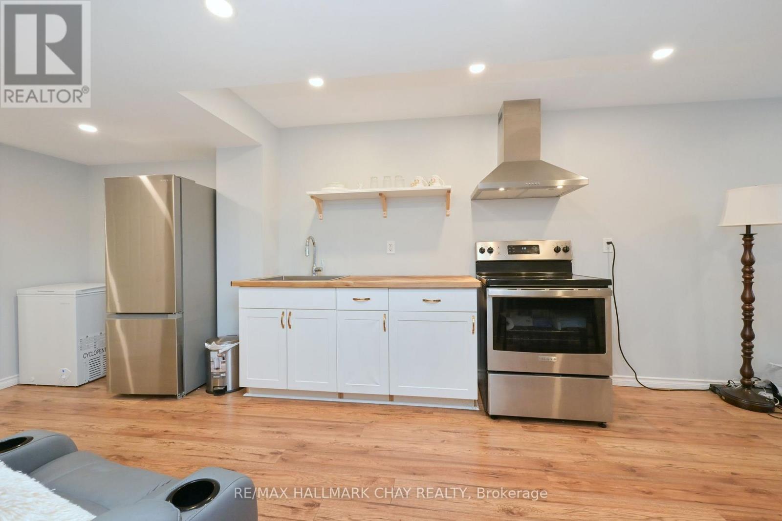 1401 BENSON STREET - Image 21