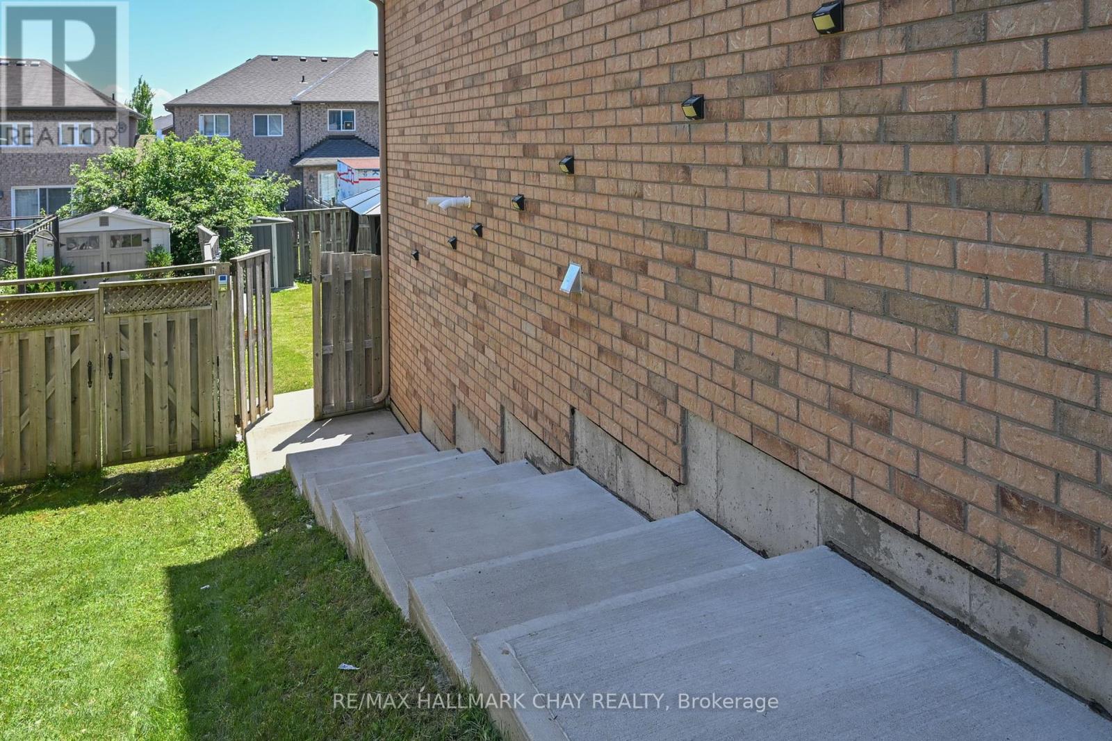 1401 BENSON STREET - Image 29