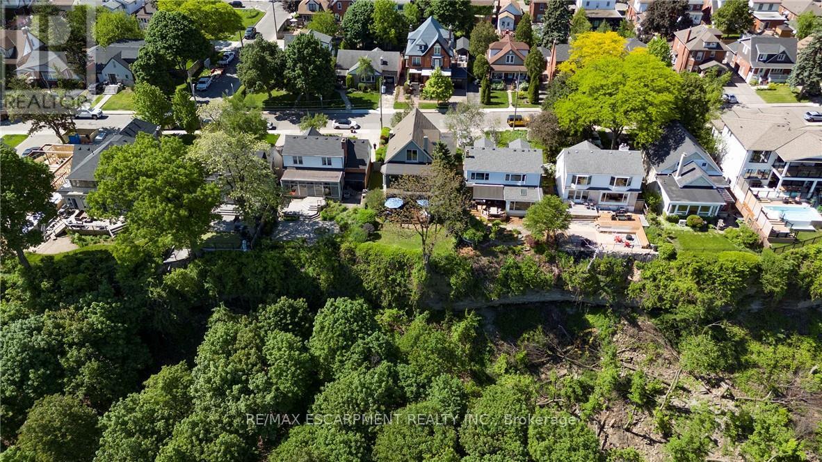47 MOUNTAIN PARK AVENUE - 43
