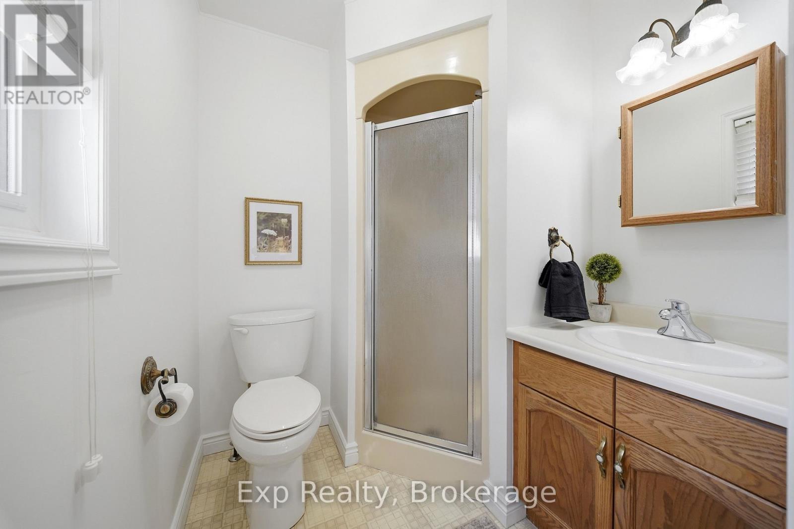 121 SIMCOE STREET - 23