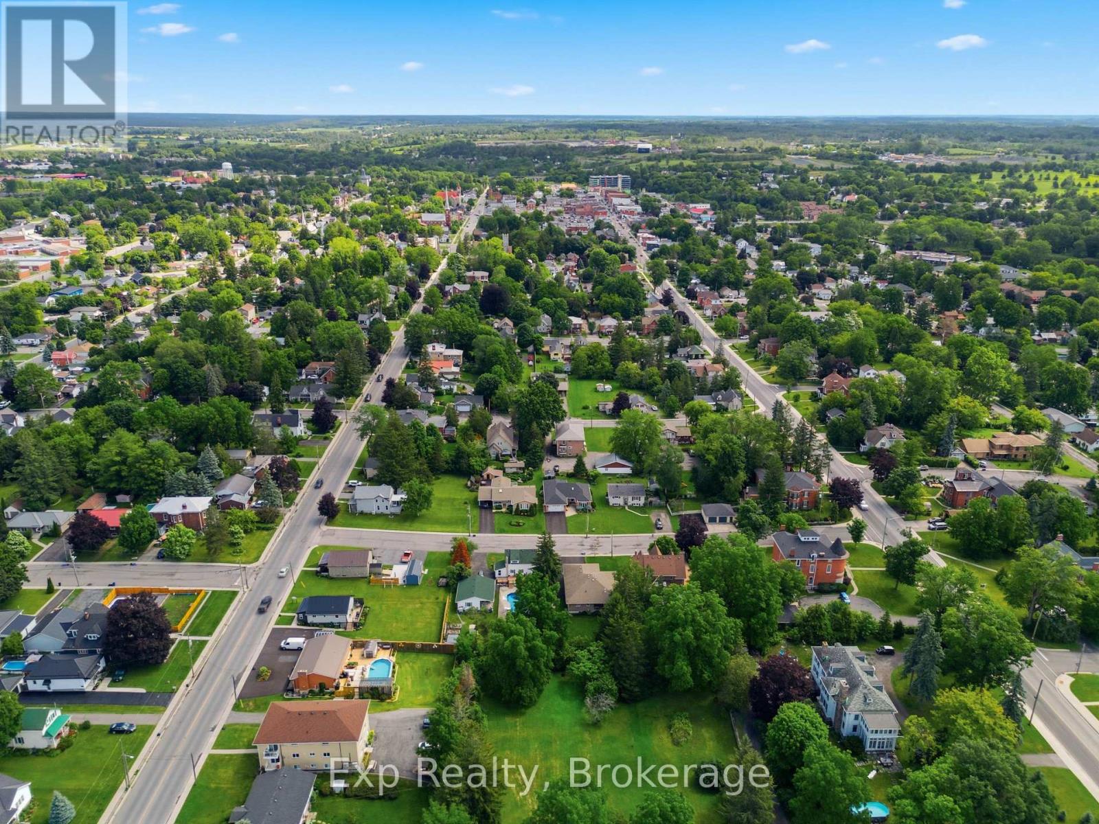 121 SIMCOE STREET - 47
