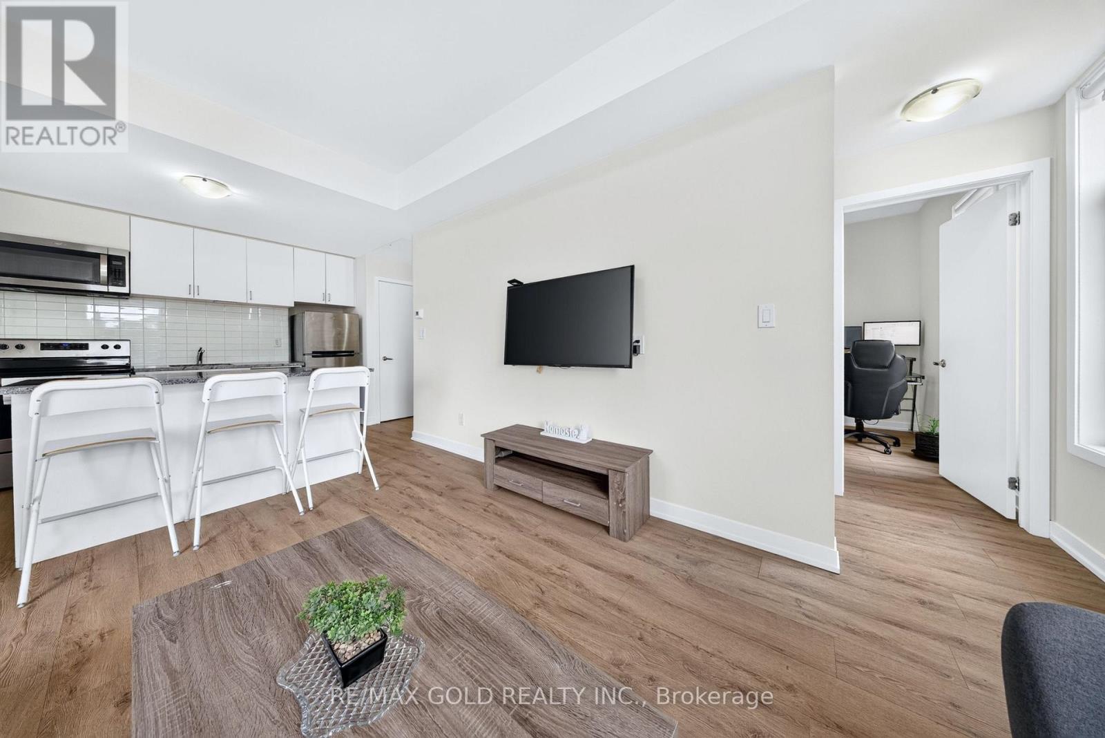 #106 1780 SIMCOE STREET N - 15