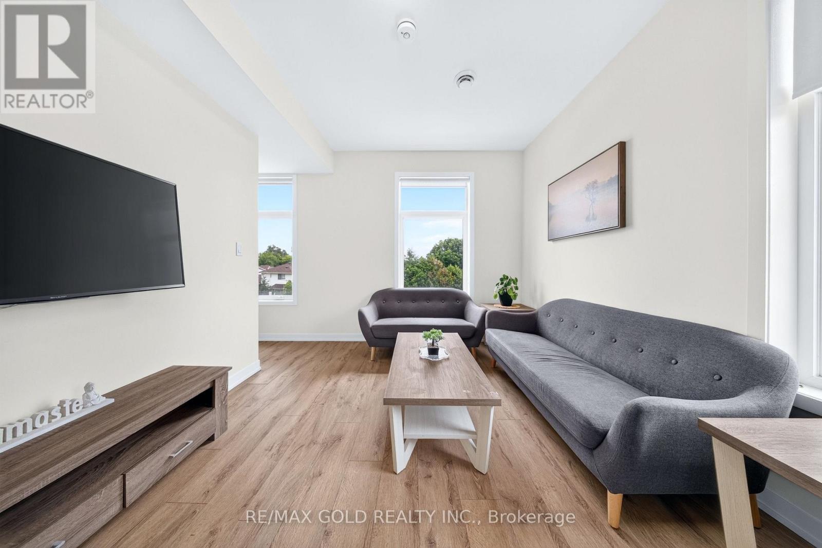 #106 1780 SIMCOE STREET N - 12