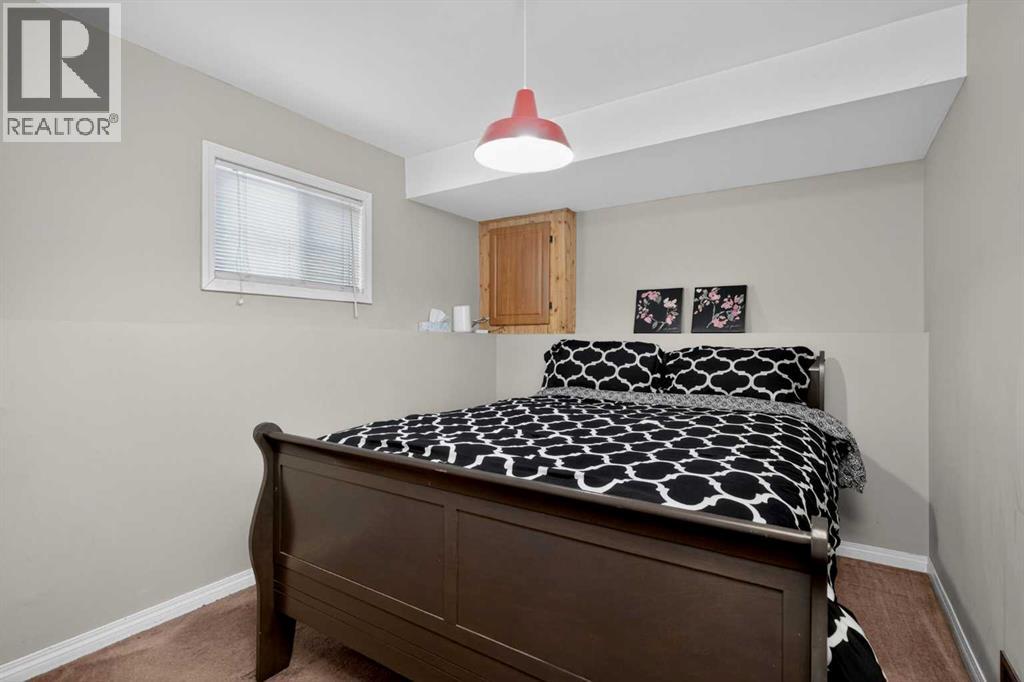 18 Martinview Crescent NE - 23