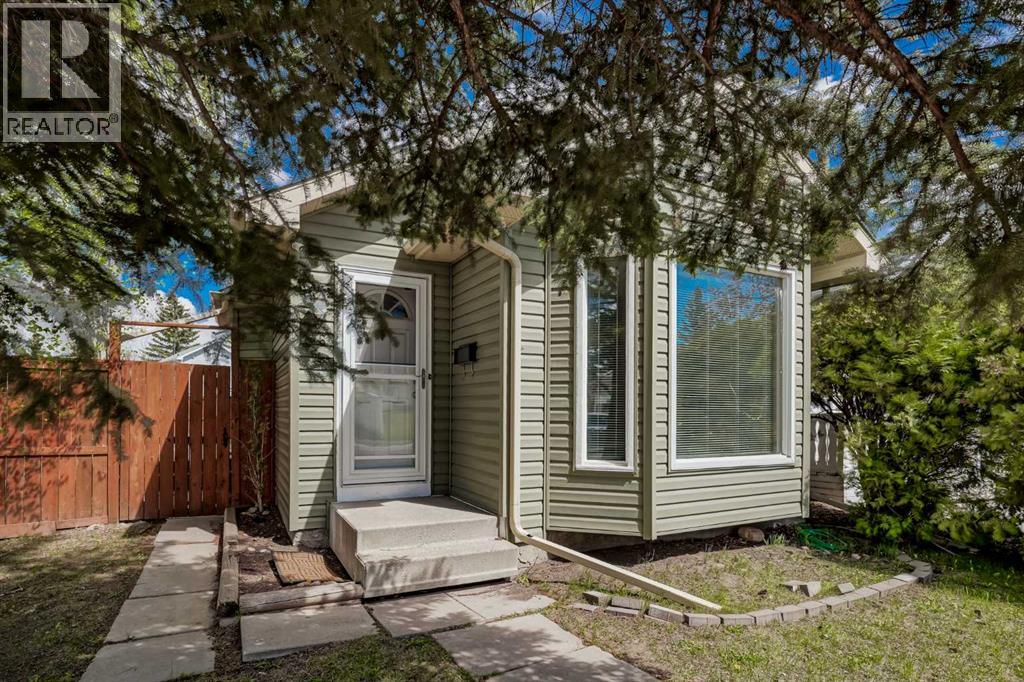 18 Martinview Crescent NE - 7