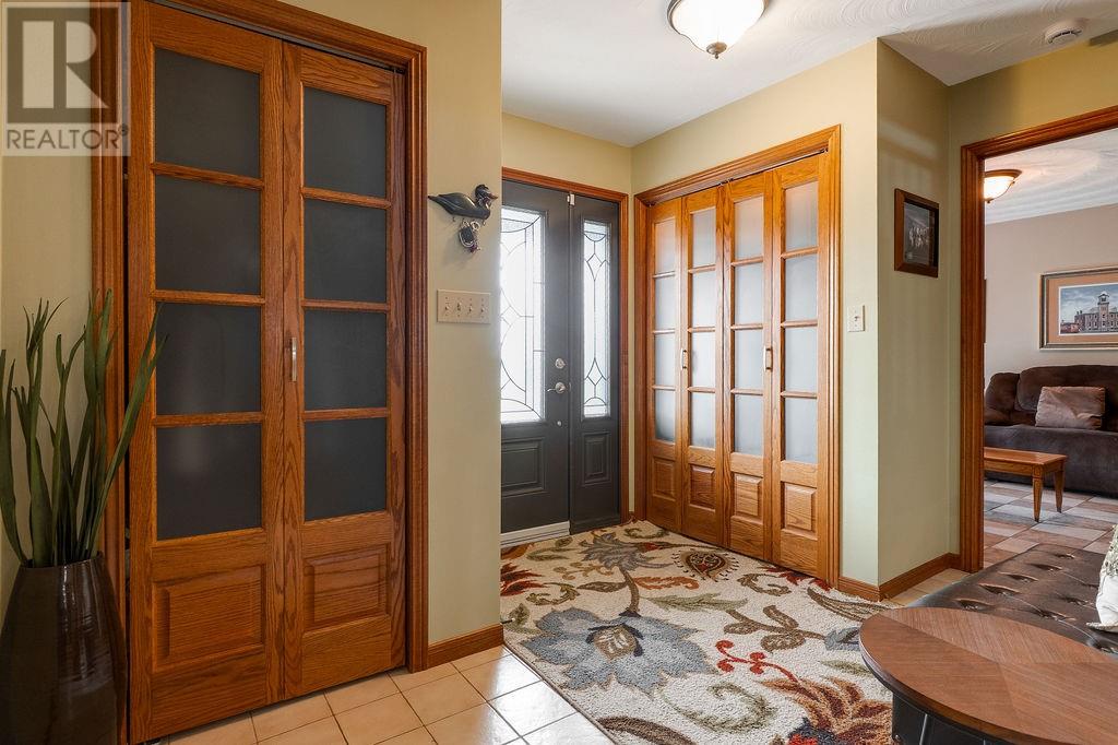 71 Chantal Crescent - 16