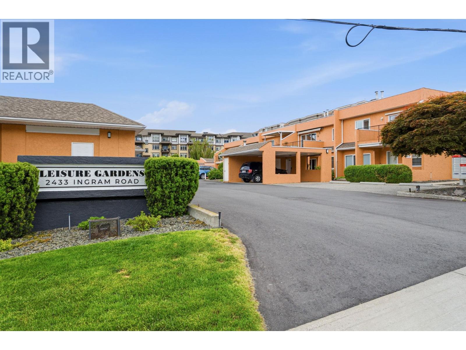 #8 2433 Ingram Road - 16