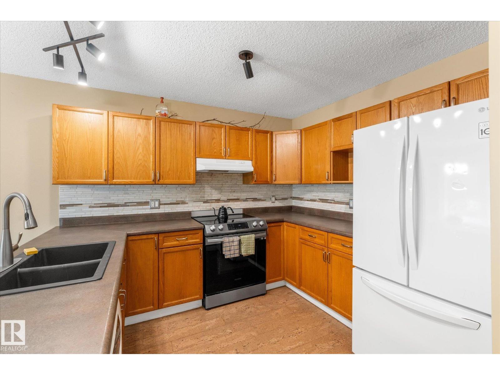106 BROOKVIEW WY - 13