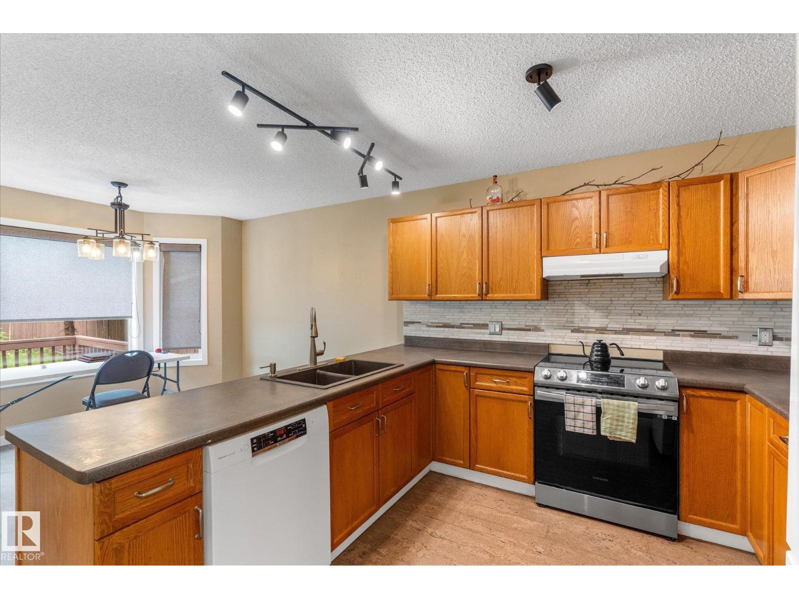 106 BROOKVIEW WY - 14