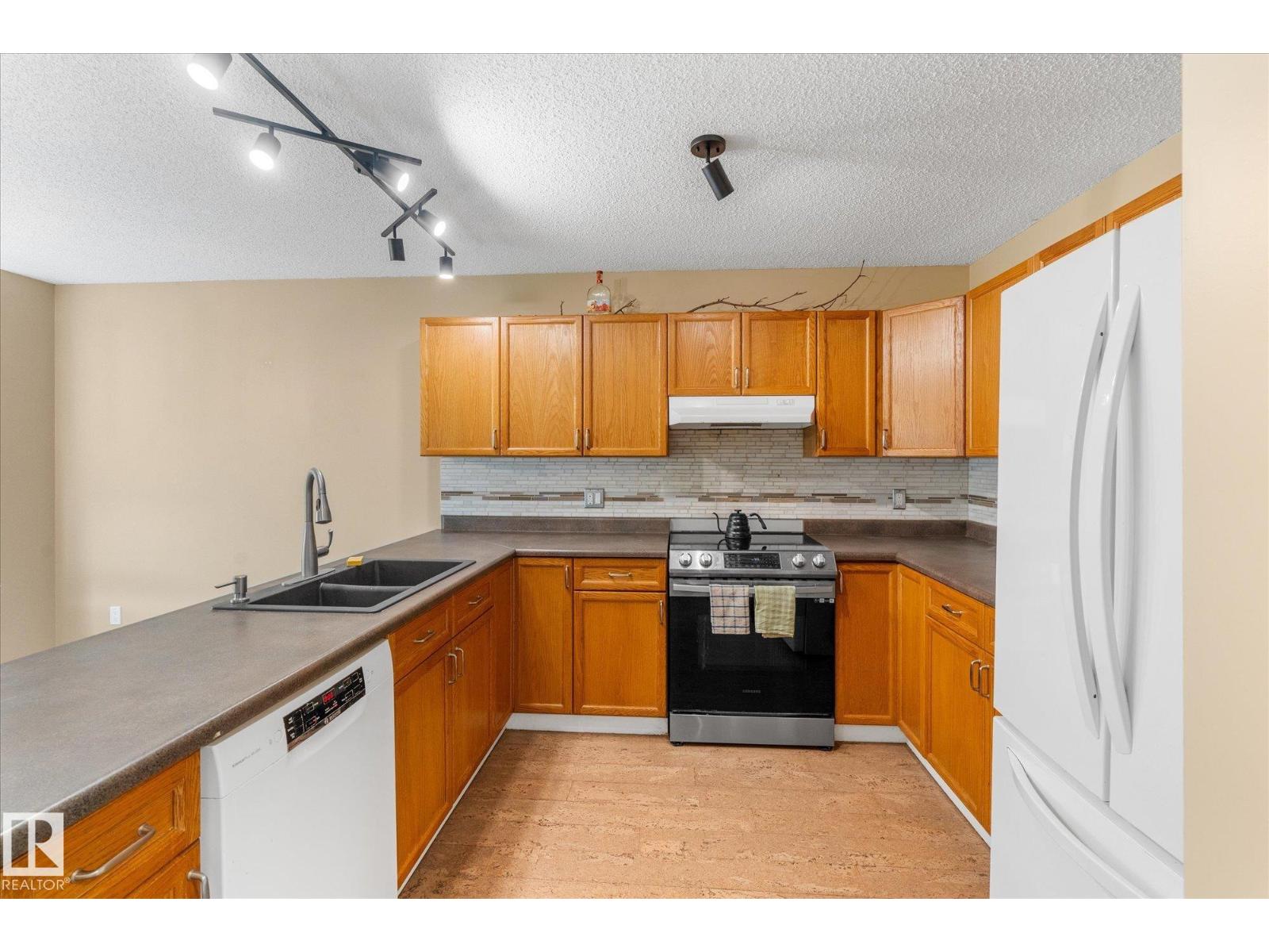 106 BROOKVIEW WY - 15