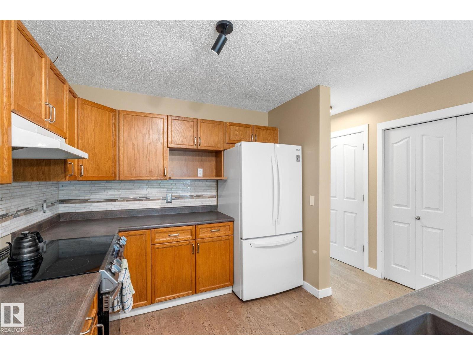 106 BROOKVIEW WY - 16