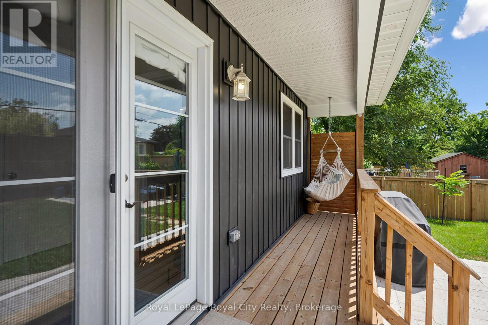 8 ROSEWOOD AVENUE - 37