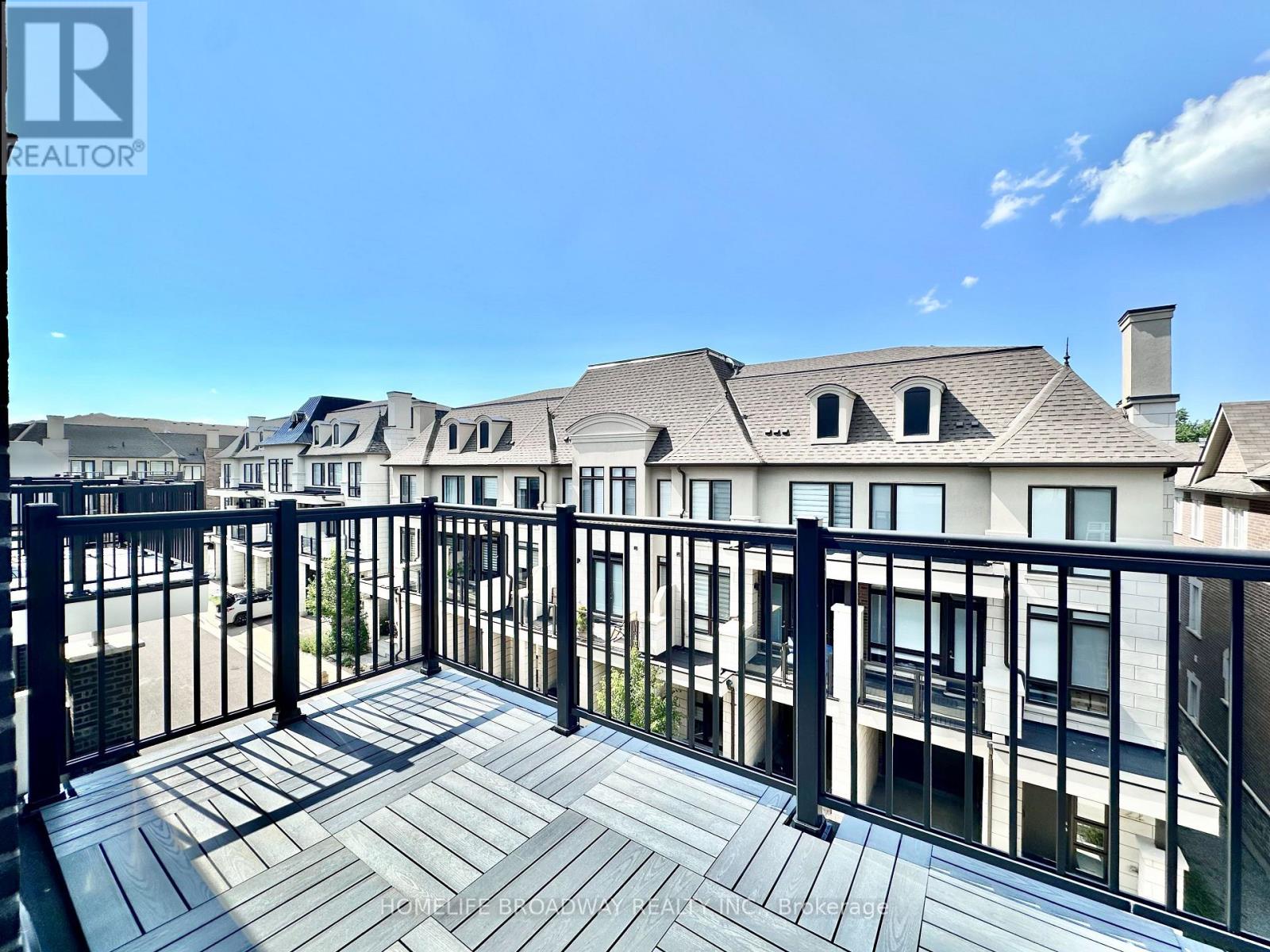 300 KING ROAD - 30