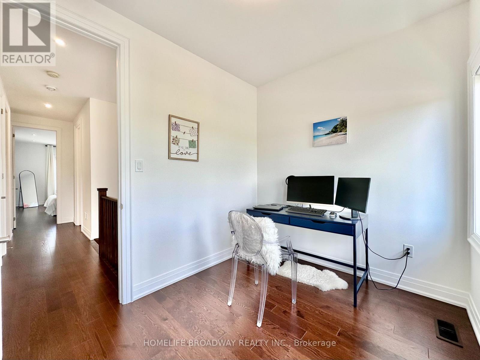 300 KING ROAD - 35