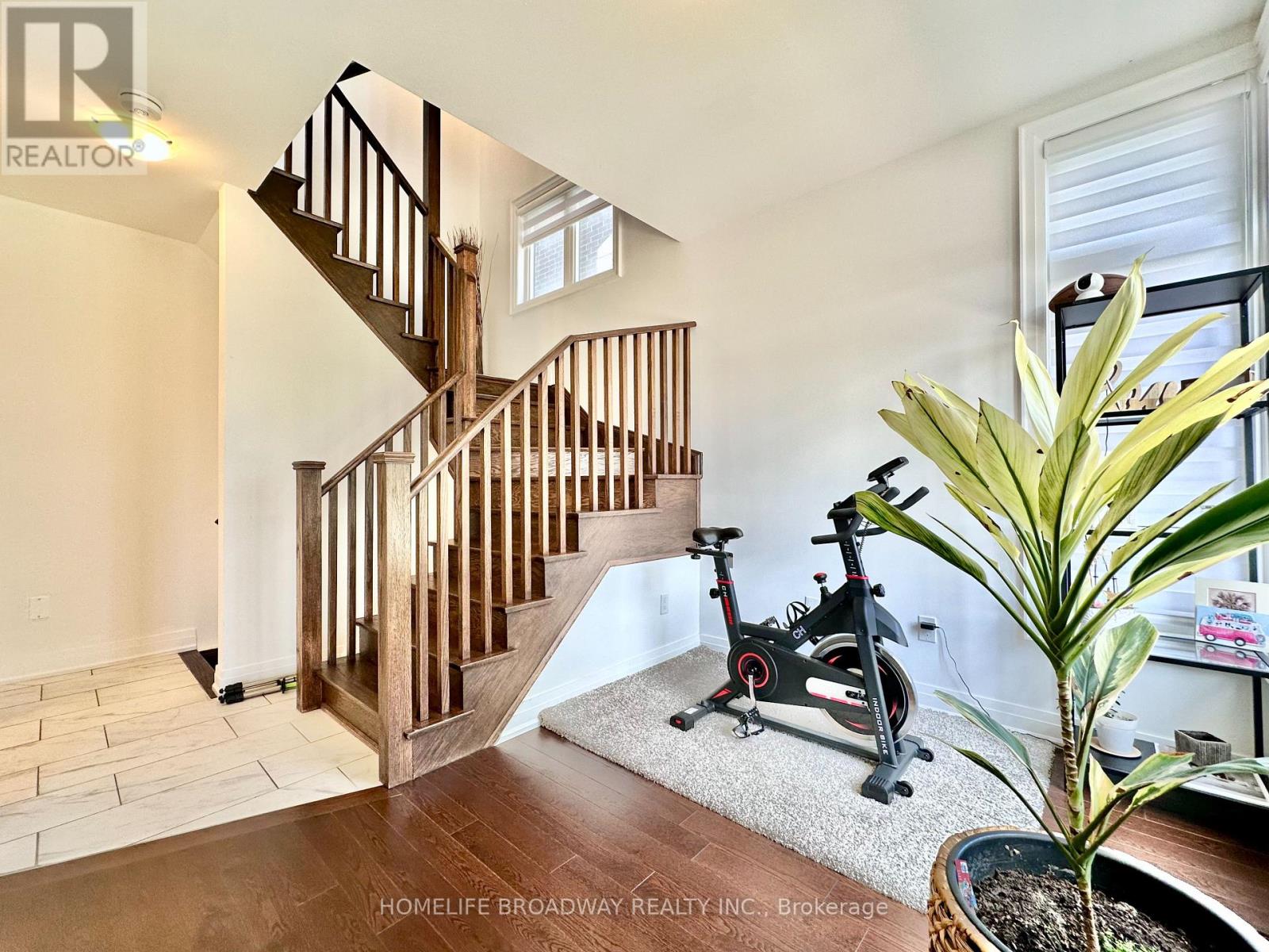 300 KING ROAD - 39