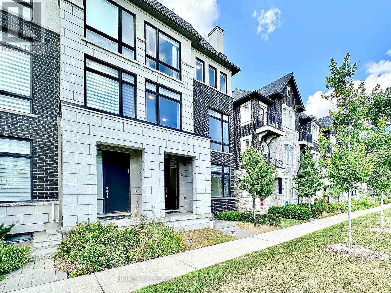 300 KING ROAD - 48