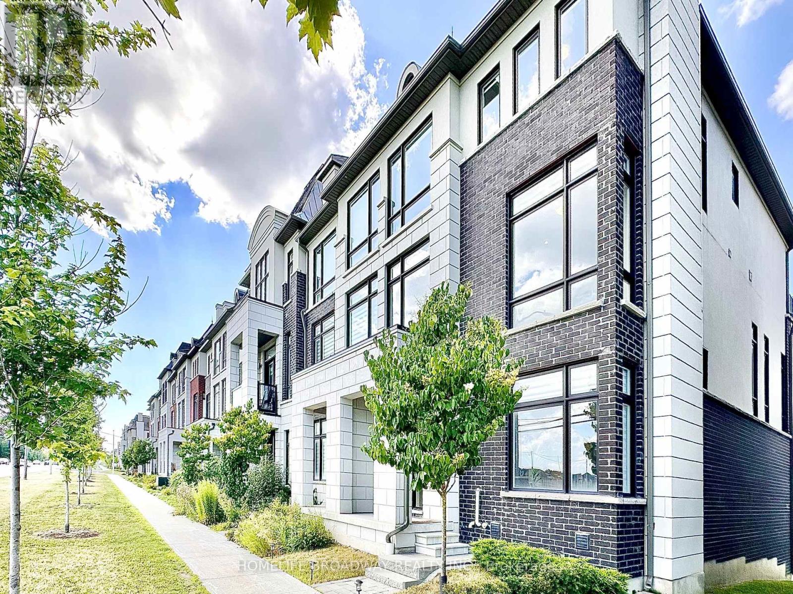 300 KING ROAD - 50