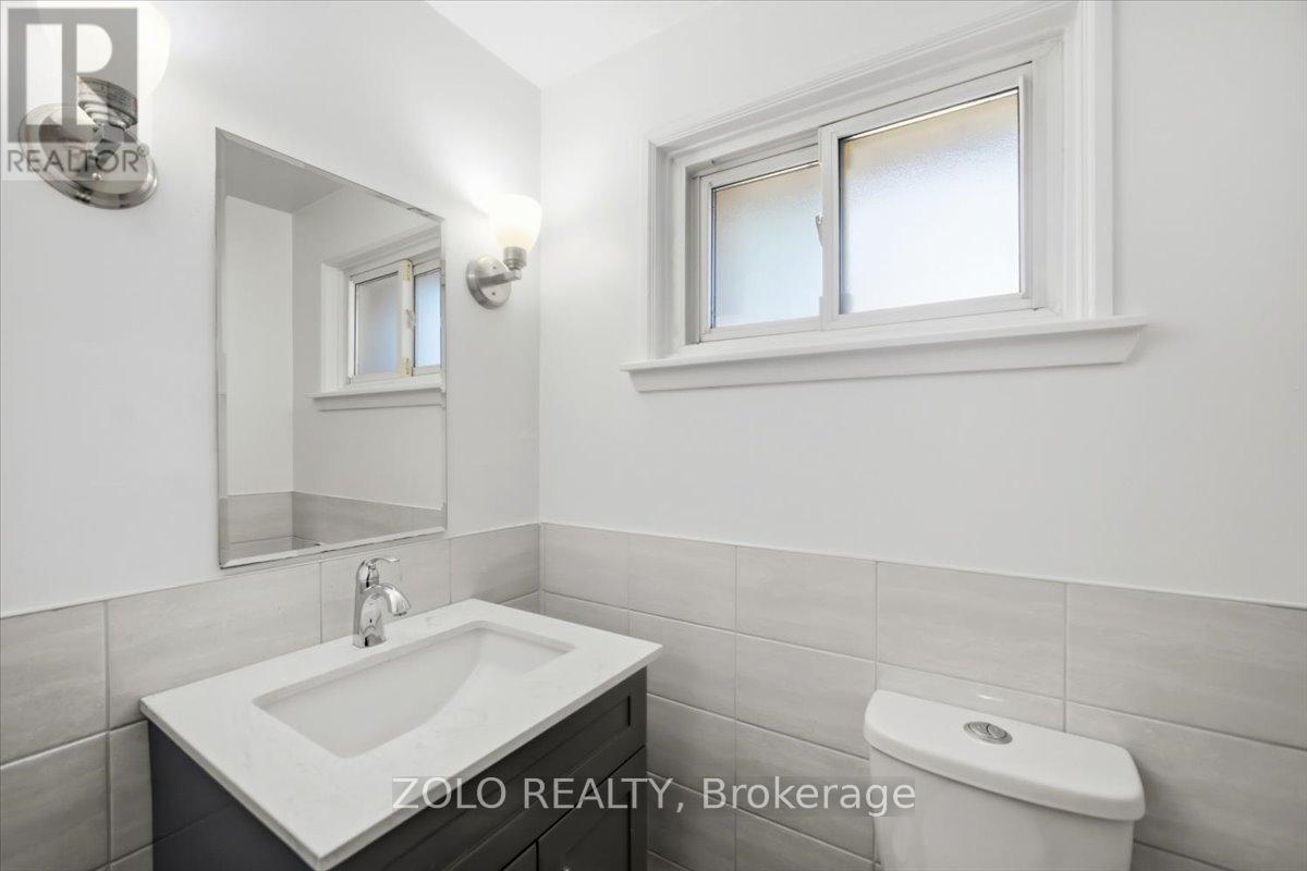 98 DARRAS COURT - 31