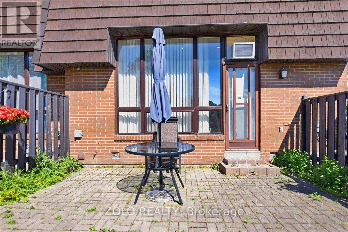 98 DARRAS COURT - 35