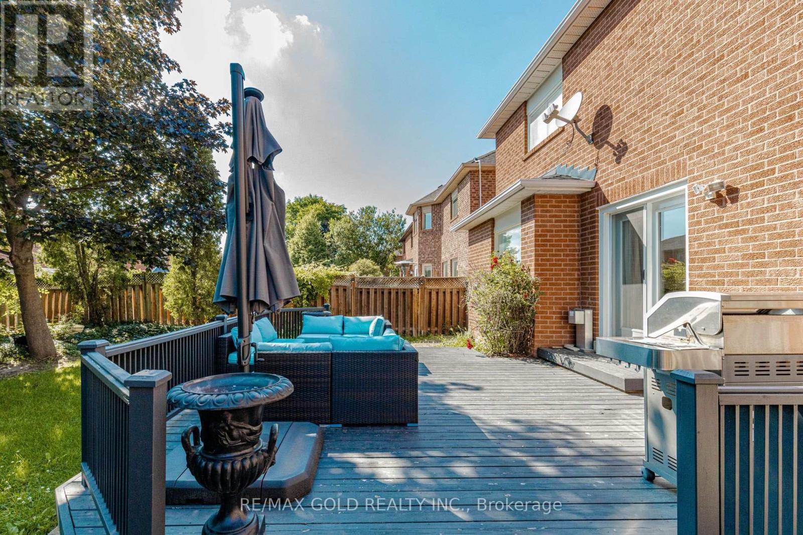 93 LAUCHLIN CRESCENT - 45