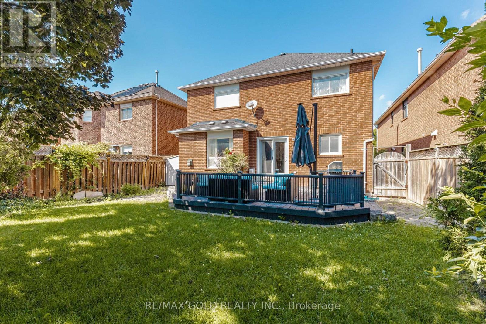 93 LAUCHLIN CRESCENT - 47
