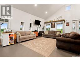 Mud room - Reimer Acreage, Caron Rm No  162, SK S0H0R0 Photo 11