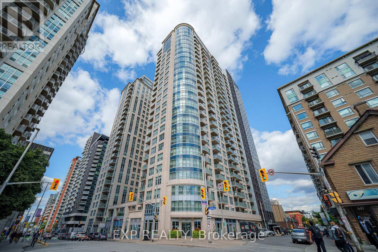 #1405 195 BESSERER STREET - 1