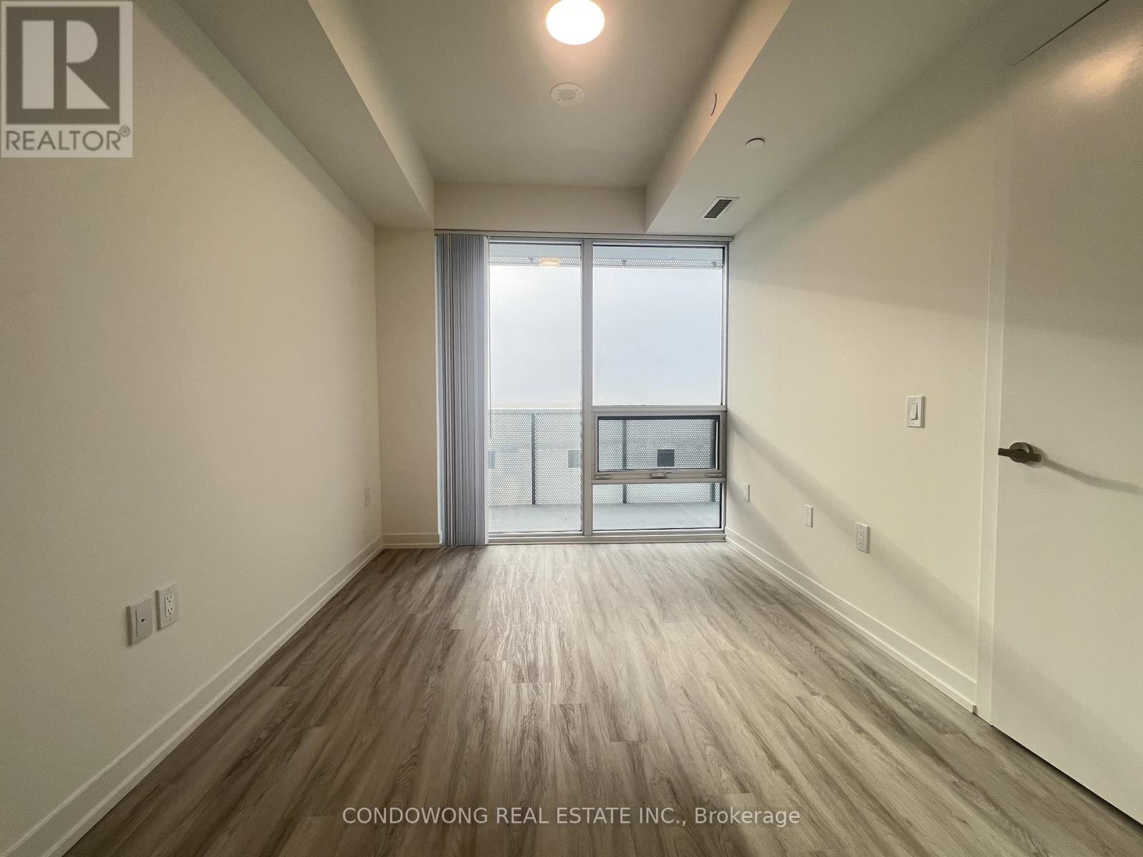 Floor To Ceiling Windows