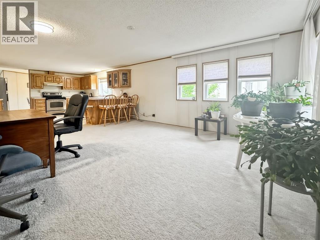 4524 47 Avenue - 9