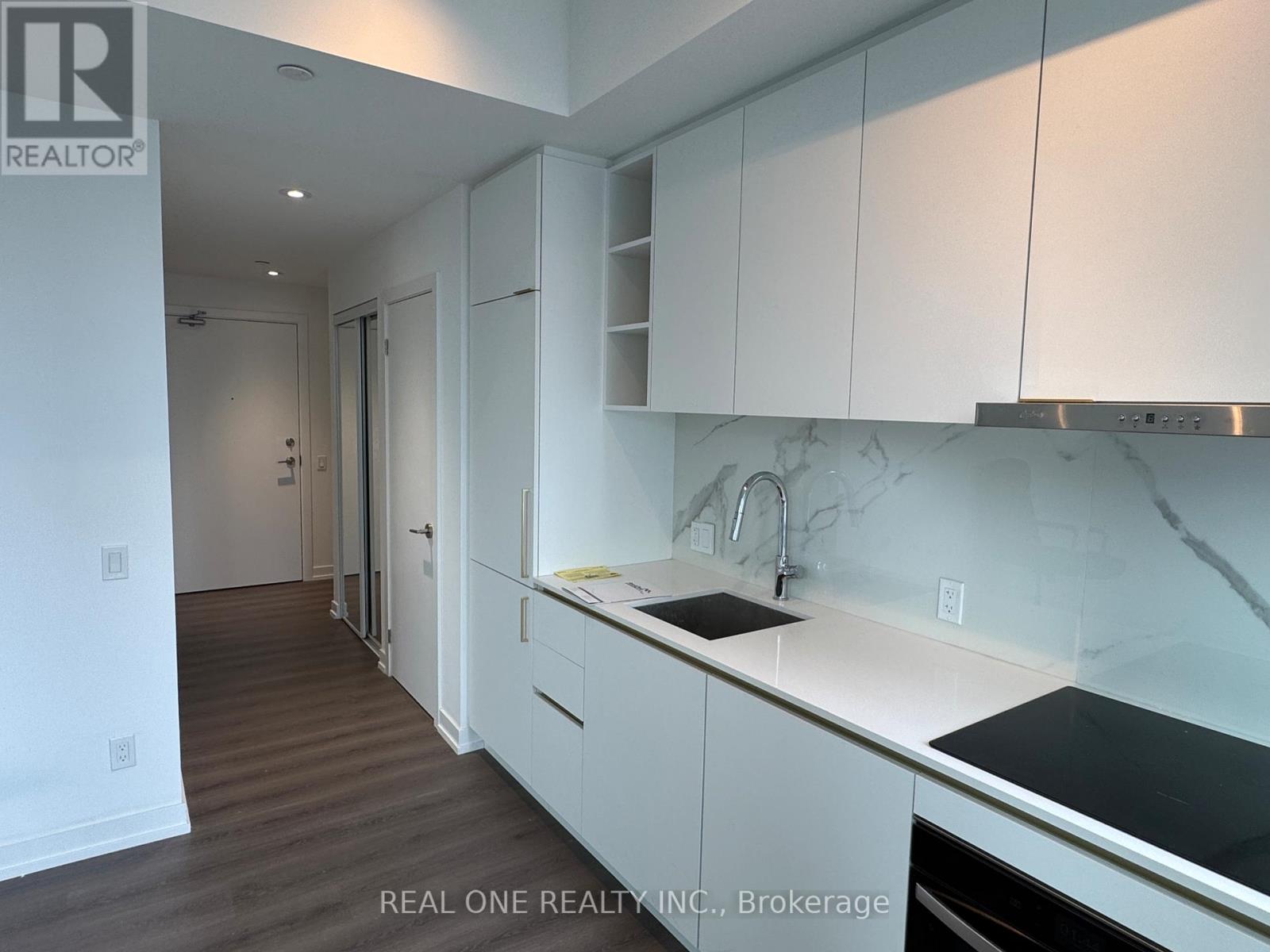 #2615 8 WELLESLEY STREET W - 3