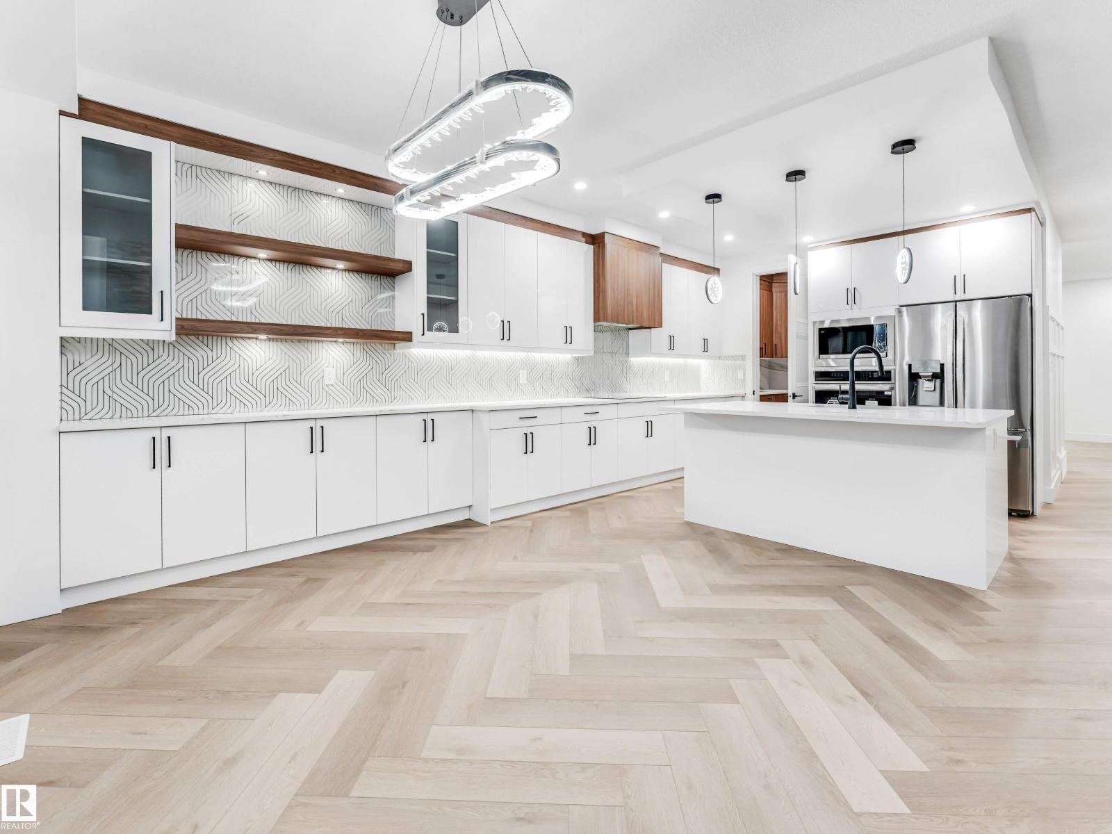 2346 63 AV NE - 15
