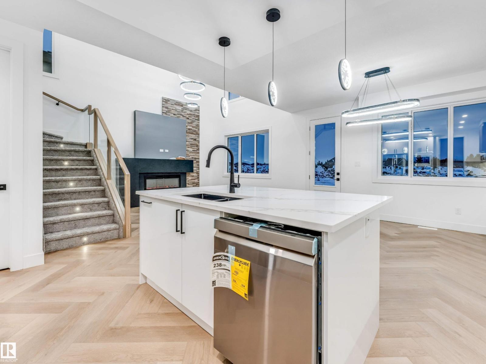 2346 63 AV NE - 21