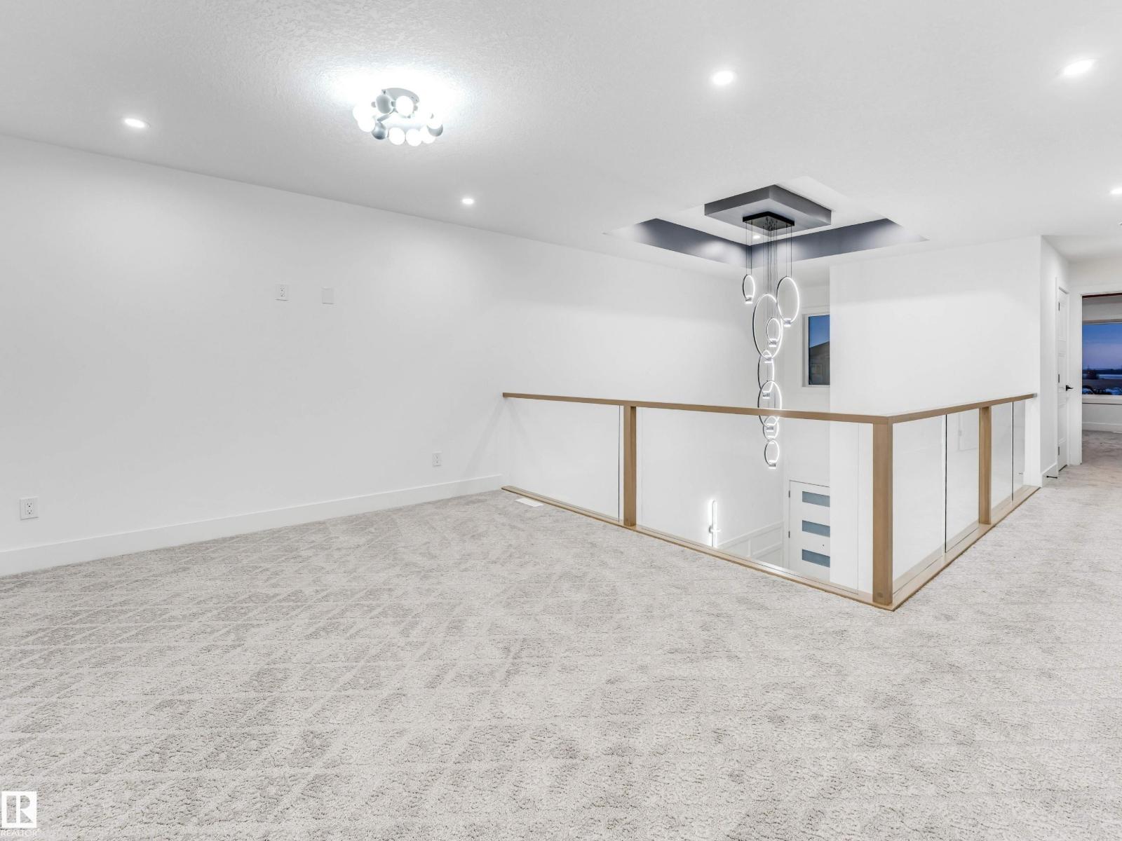2346 63 AV NE - 31