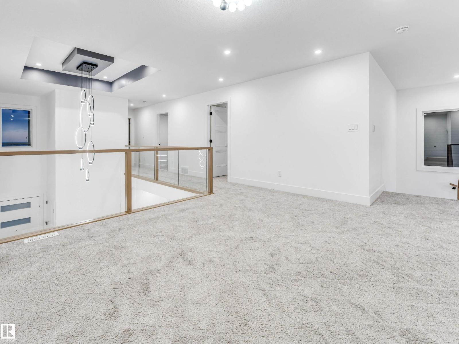 2346 63 AV NE - 32