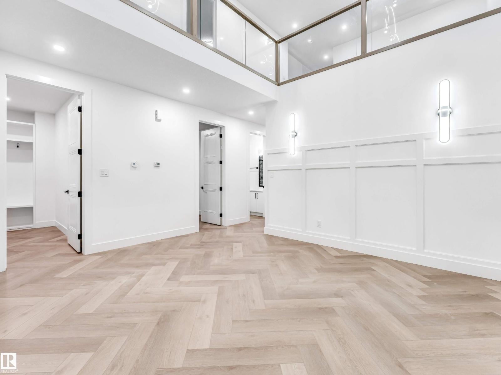 2346 63 AV NE - 5