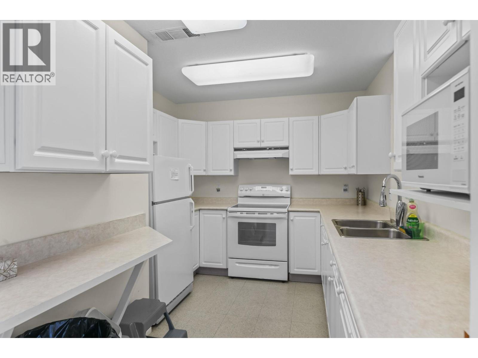 #303 1963 Durnin Road - 29