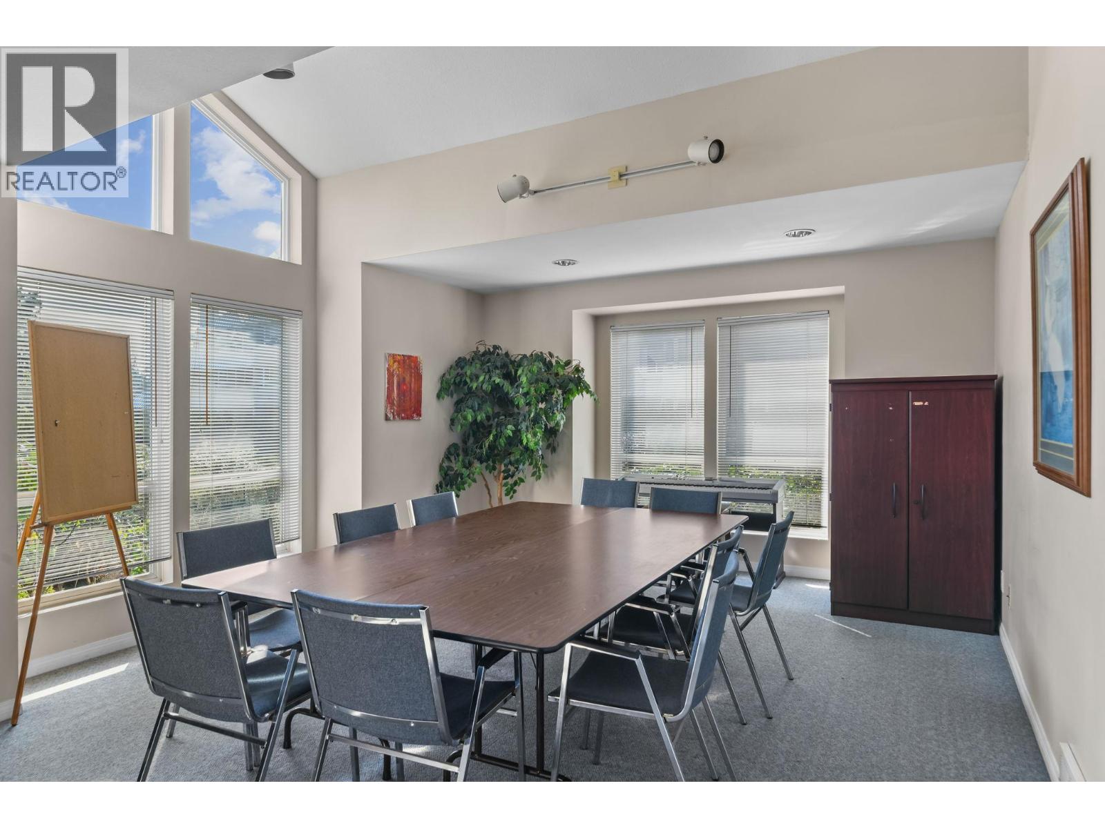 #303 1963 Durnin Road - 25