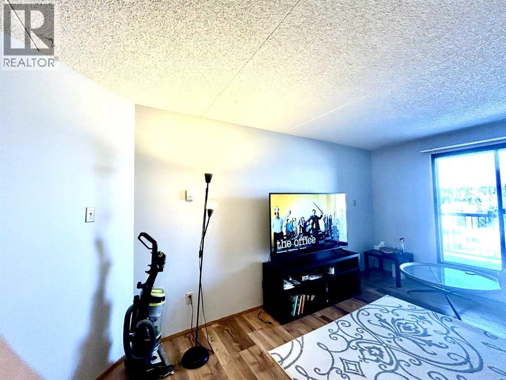 #806 5204 Dalton Drive NW - 12
