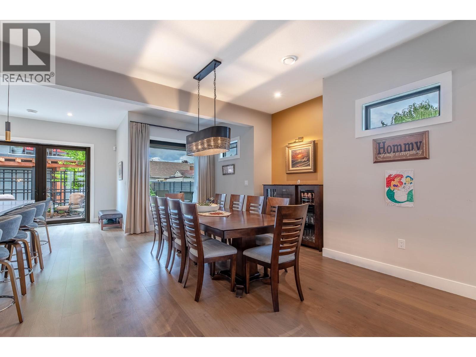 5212 WOODS Avenue - 19