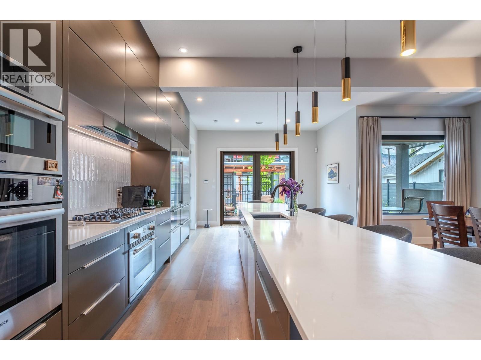 5212 WOODS Avenue - 16