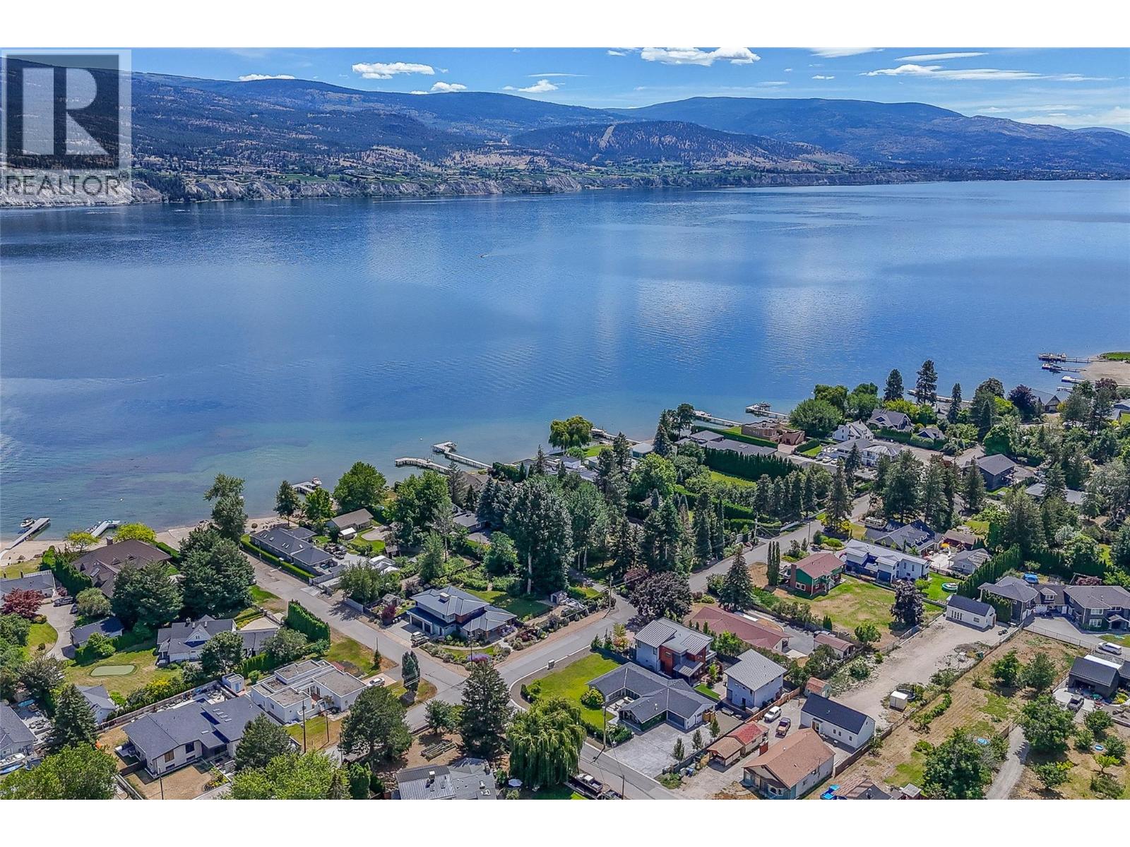 5212 WOODS Avenue - 4