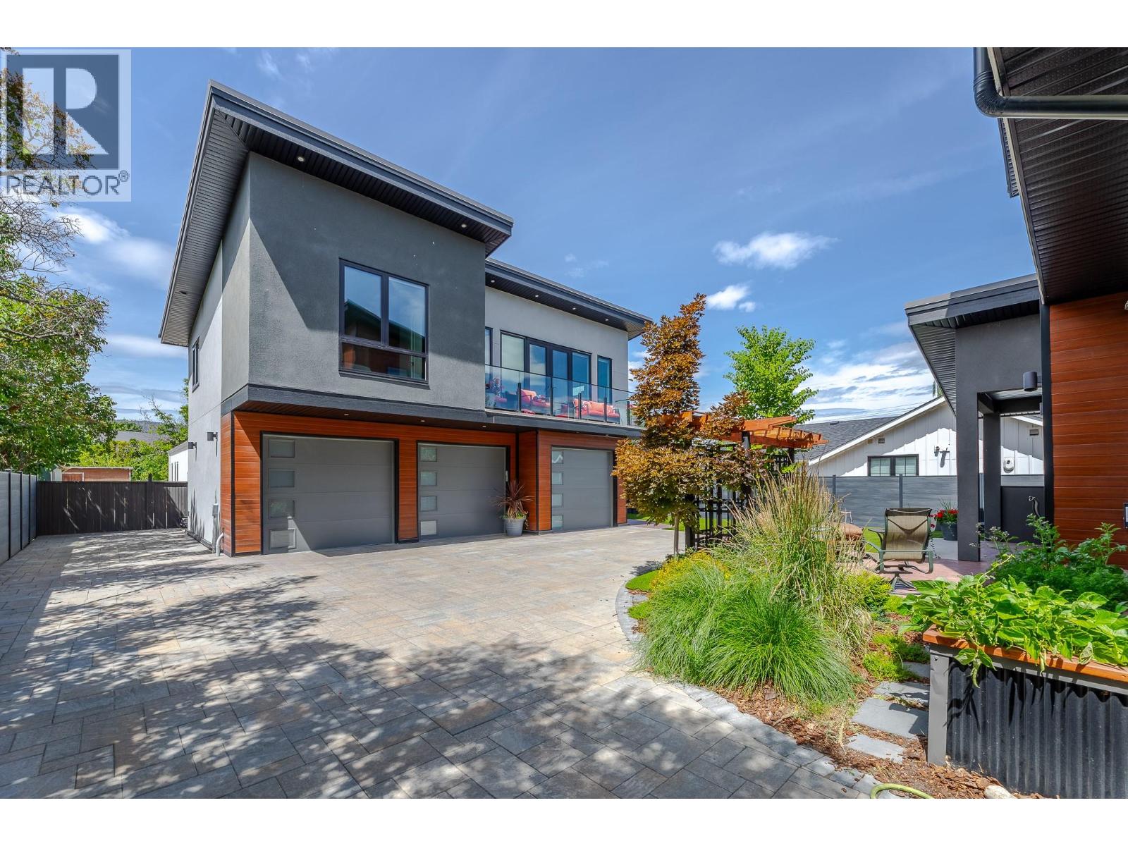 5212 WOODS Avenue - 45