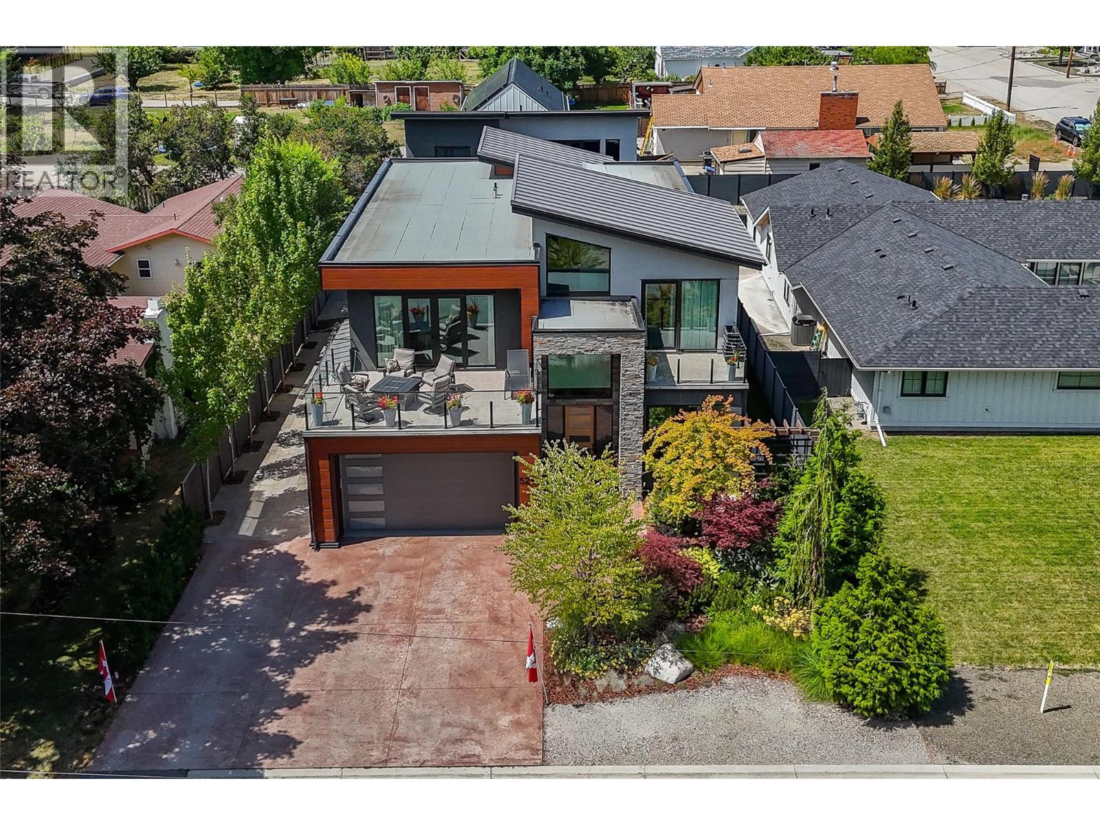5212 WOODS Avenue - 55