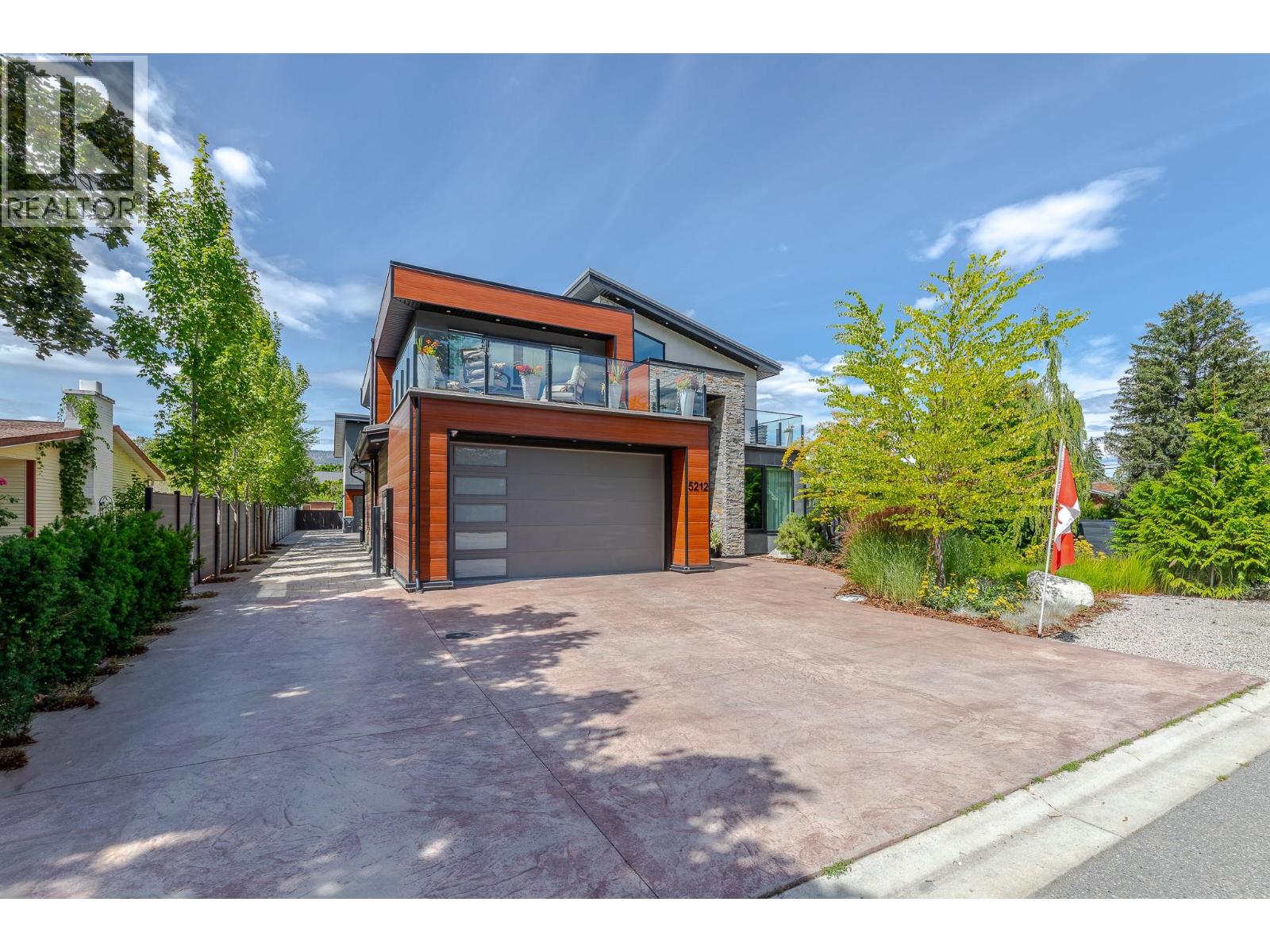 5212 WOODS Avenue - 53