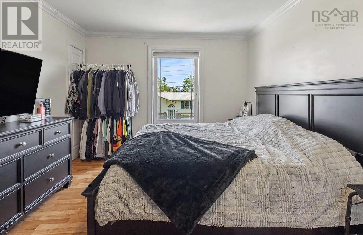 10 Melissa Crescent - 20