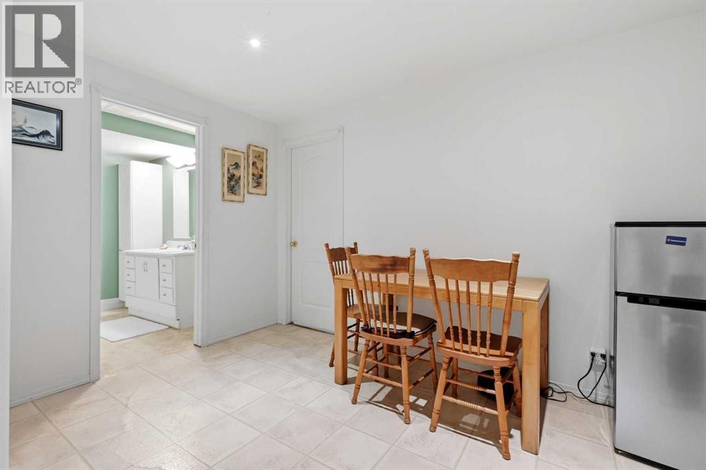 19 Excell Street - 27